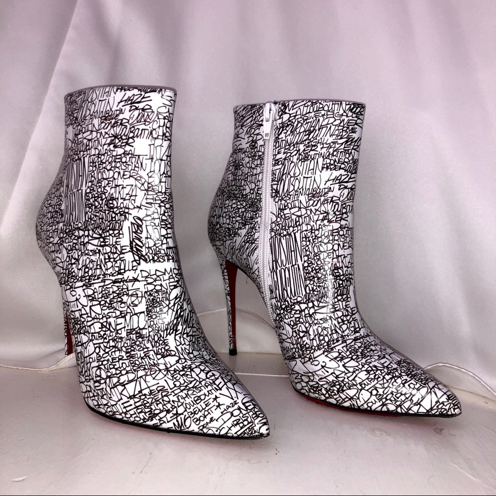 Christian Louboutin So Kate 100